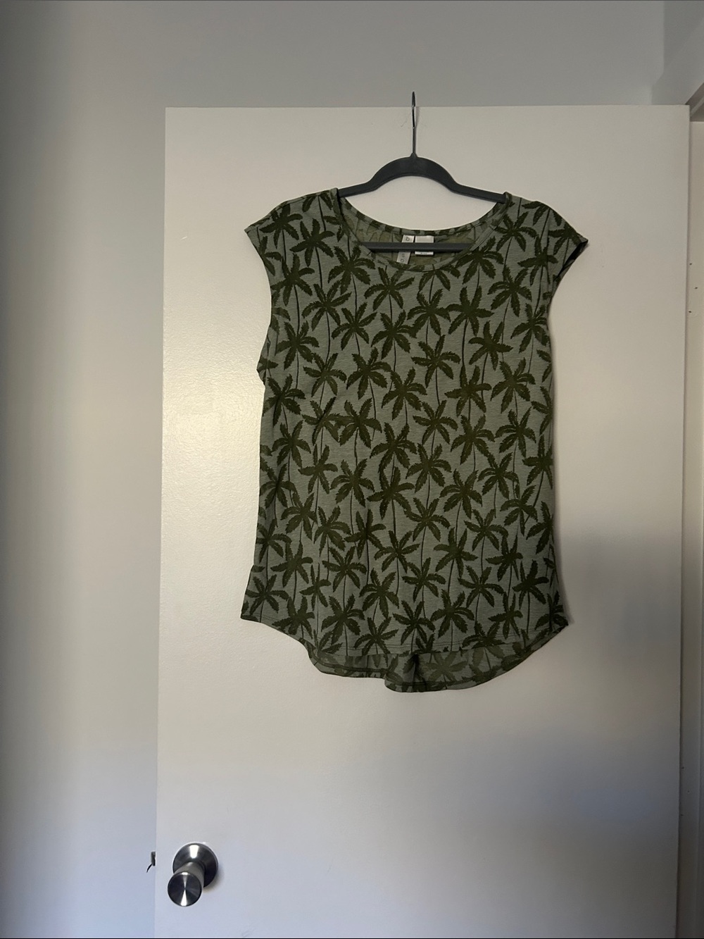Olive Palm-Print Cap Sleeve Tee